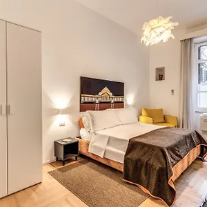  Gasthof La Corte Di Partenope Italien